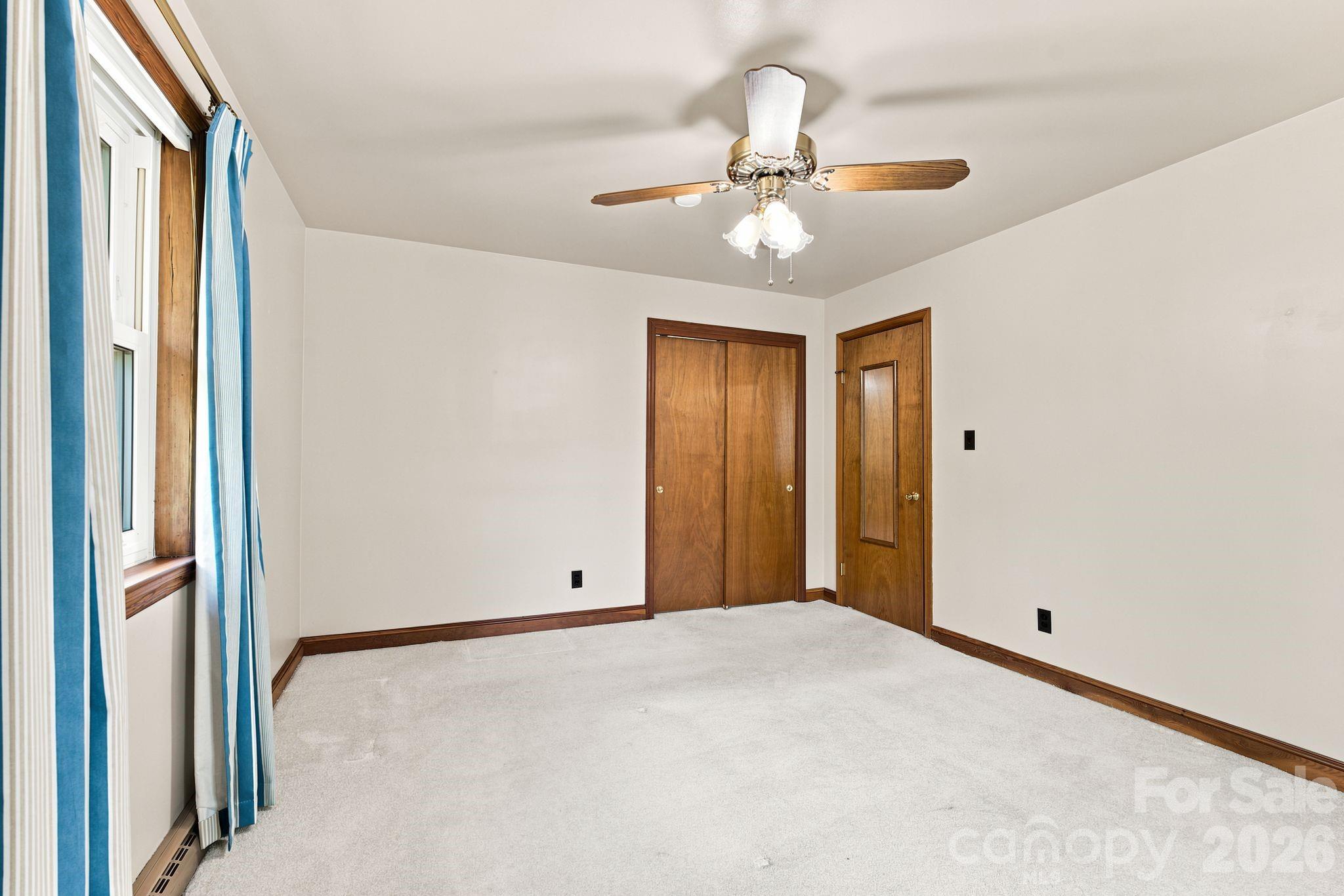 469 Sunset Drive Property Photo 19