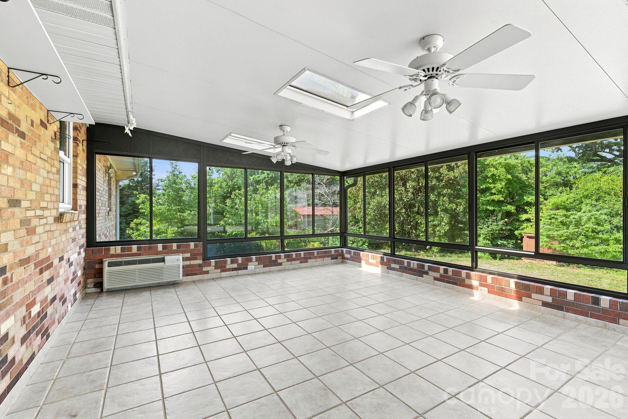 469 Sunset Drive Property Photo 32
