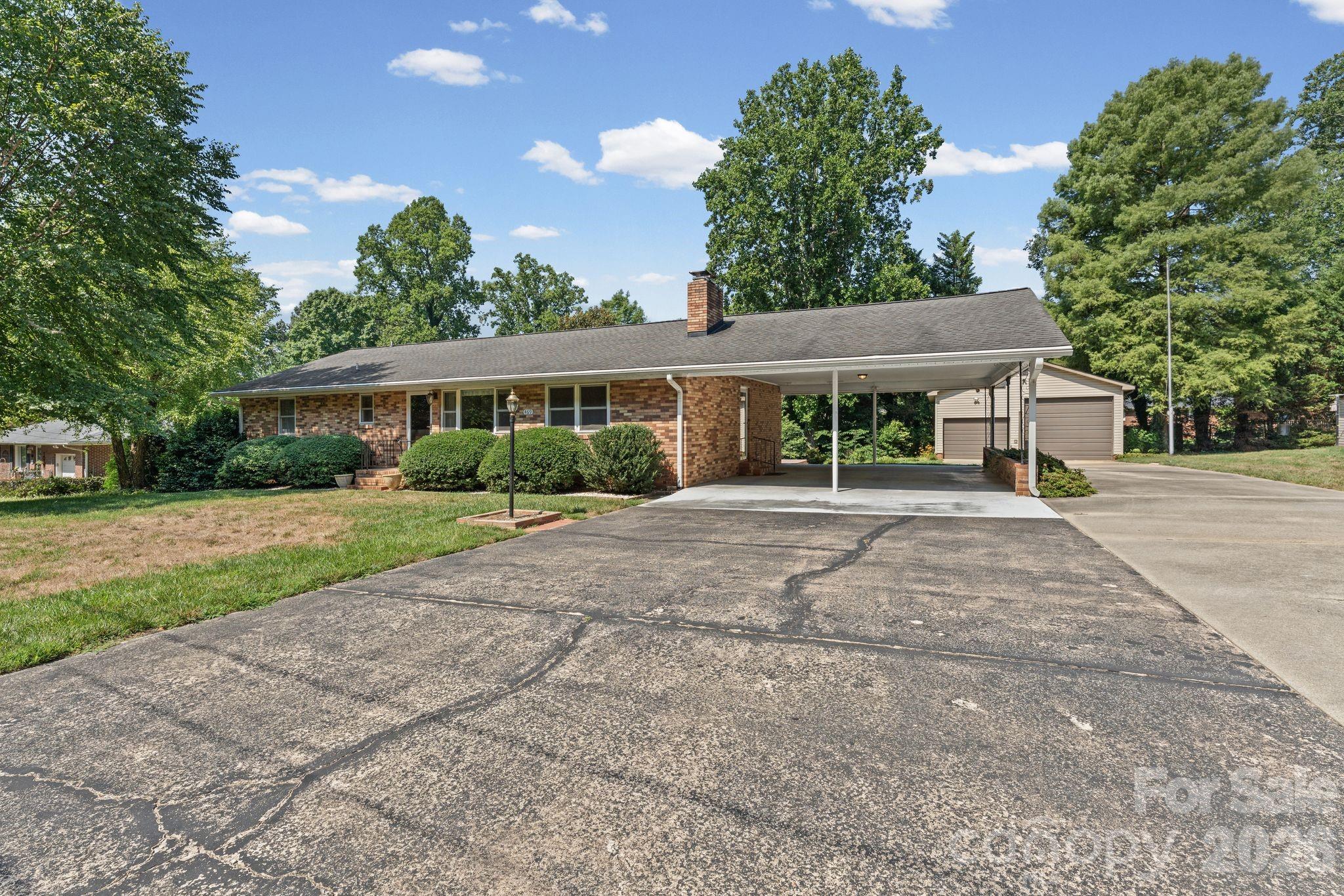 469 Sunset Drive Property Photo 46