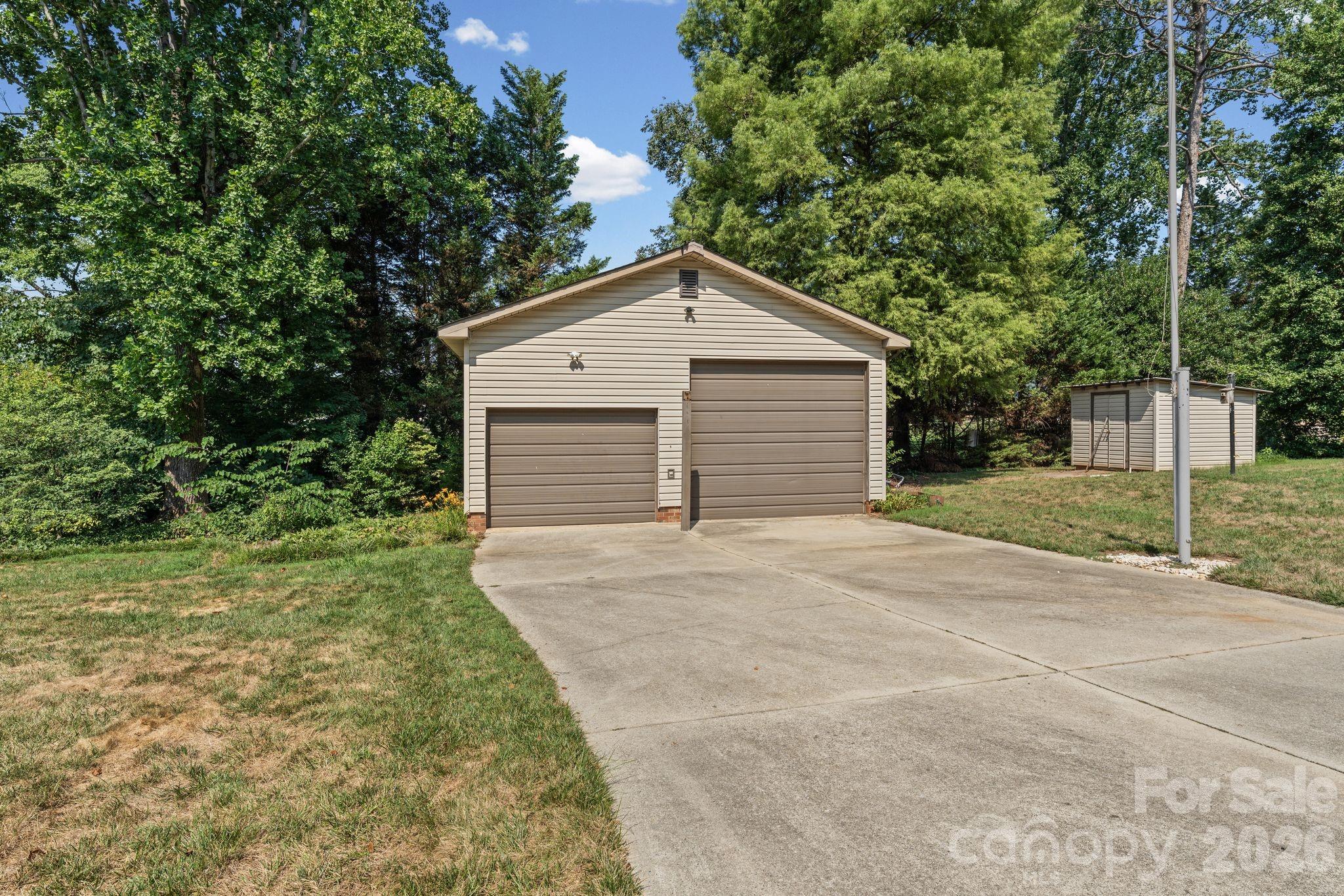 469 Sunset Drive Property Photo 48