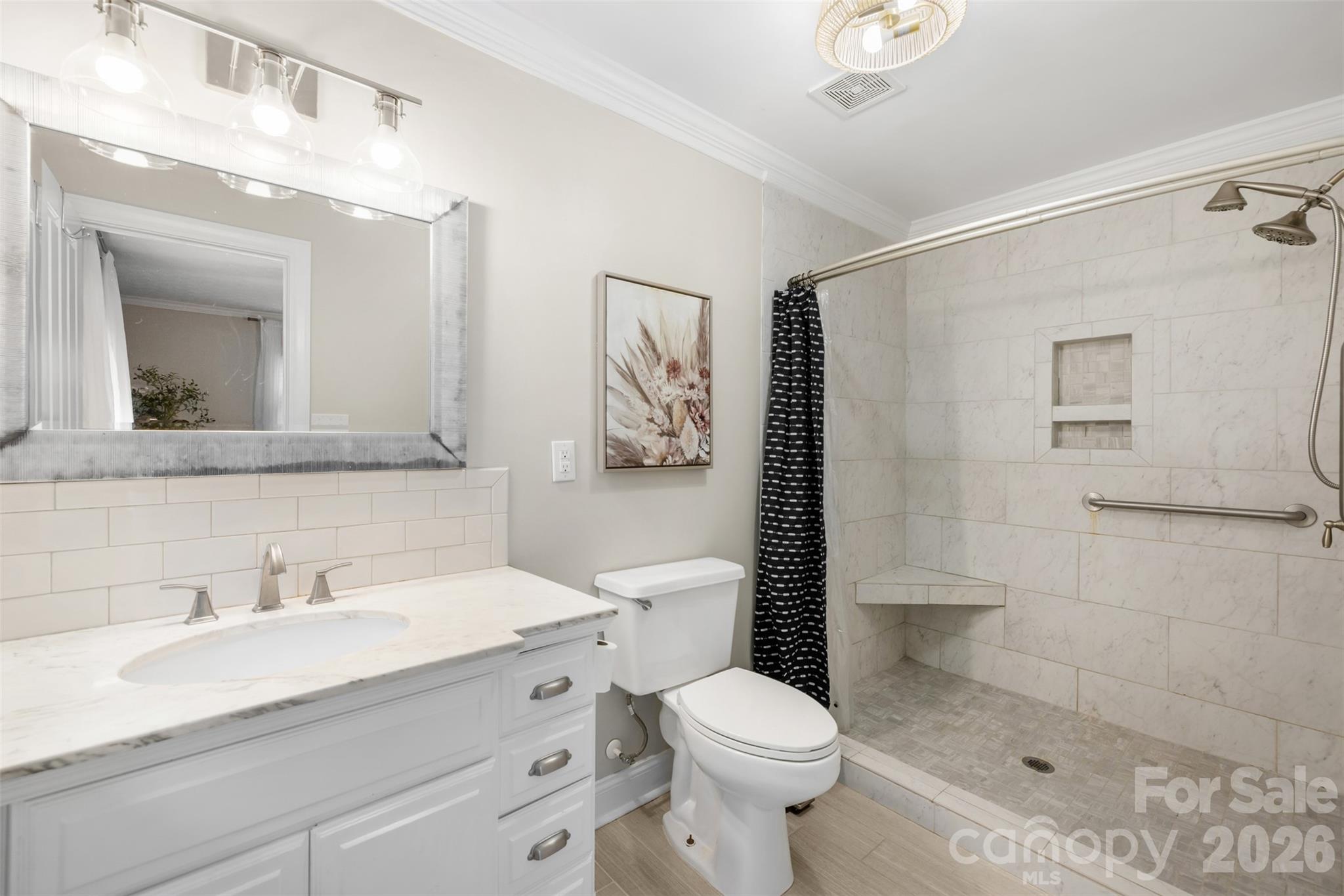 4022 Lynn Circle Property Photo 18