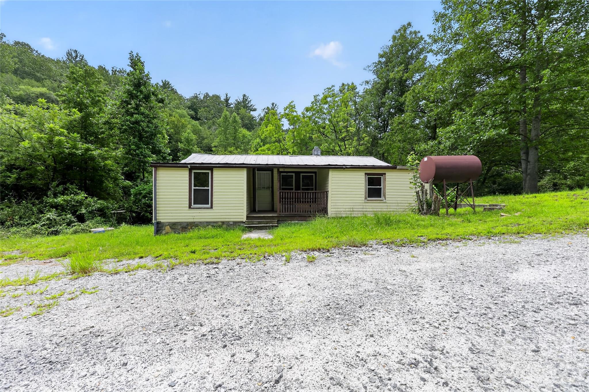 2797 Ht Road Property Photo 2
