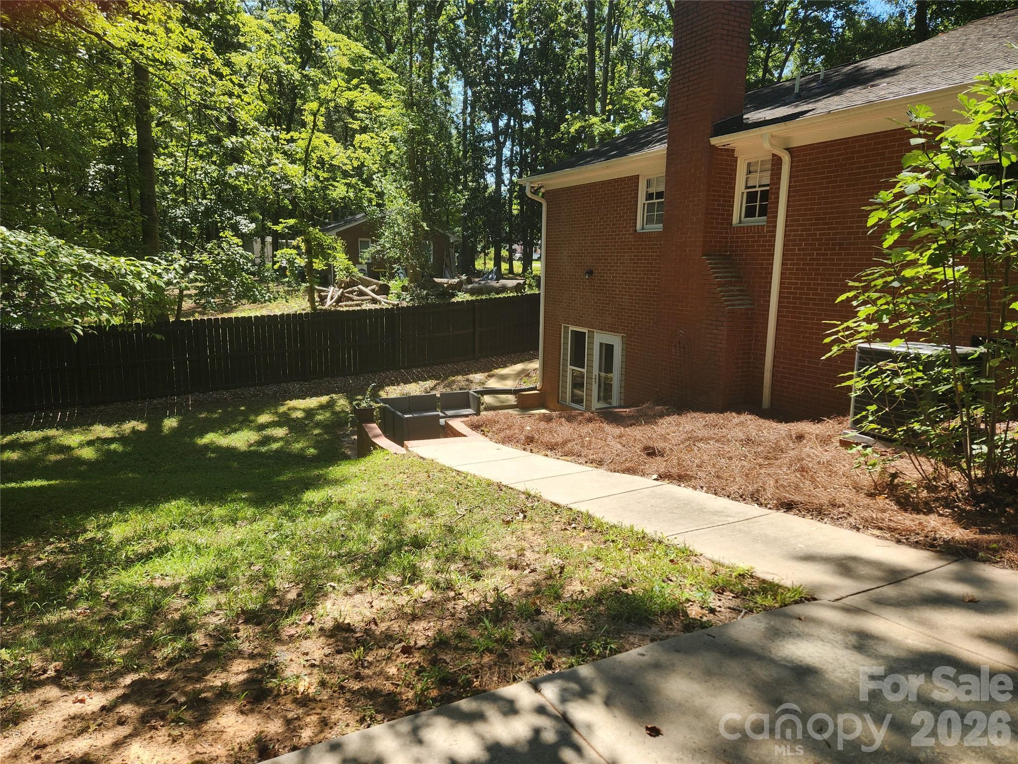 1414 Clark Place Property Photo 47