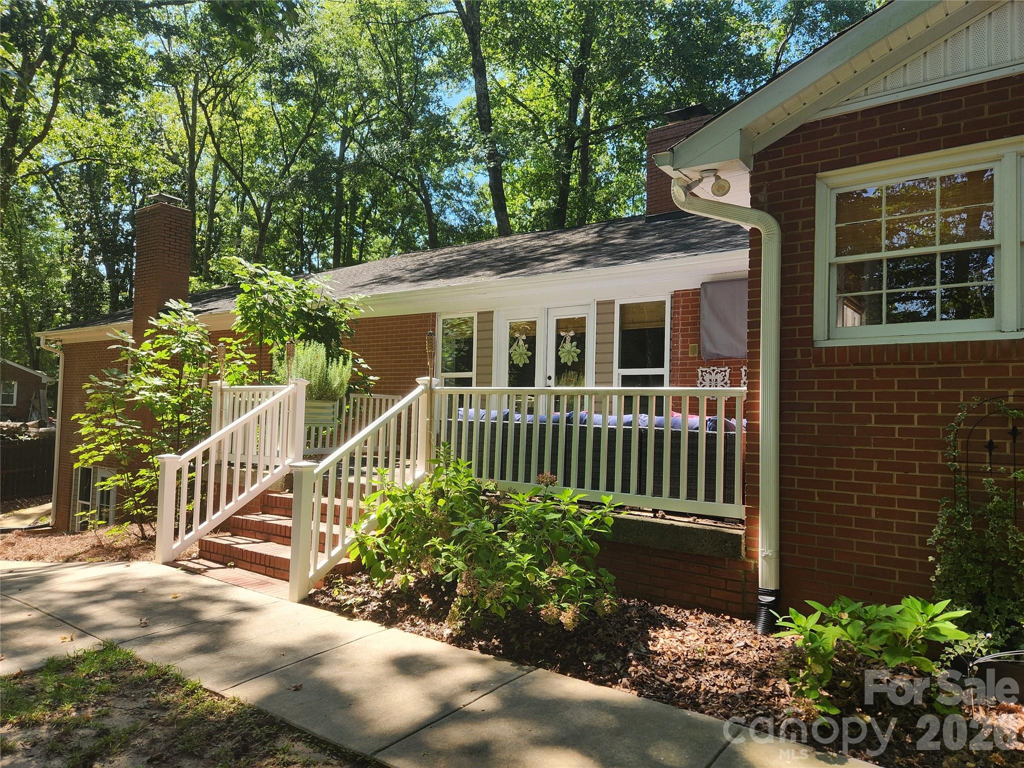 1414 Clark Place Property Photo 48
