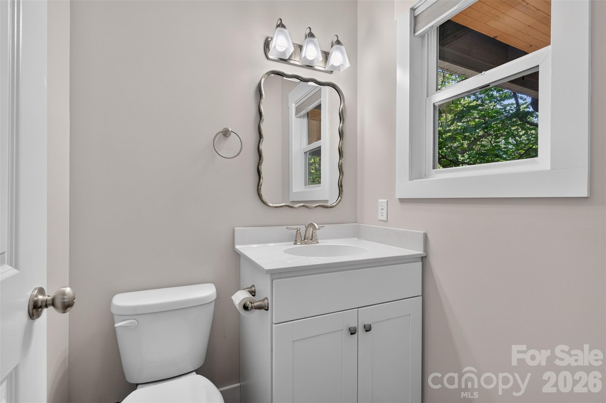 134 Shelburne Road Property Photo 13