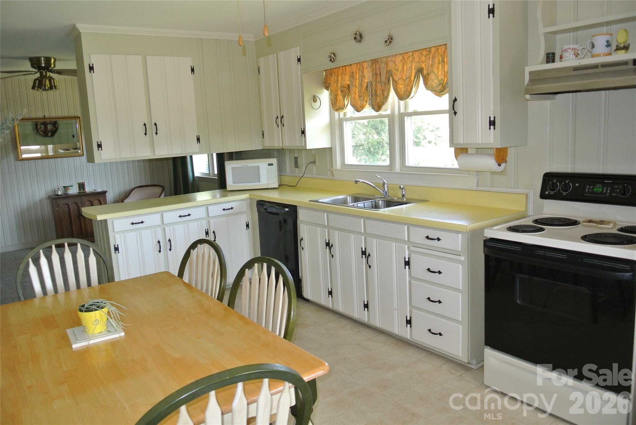 268 Tanner Street Property Photo 8