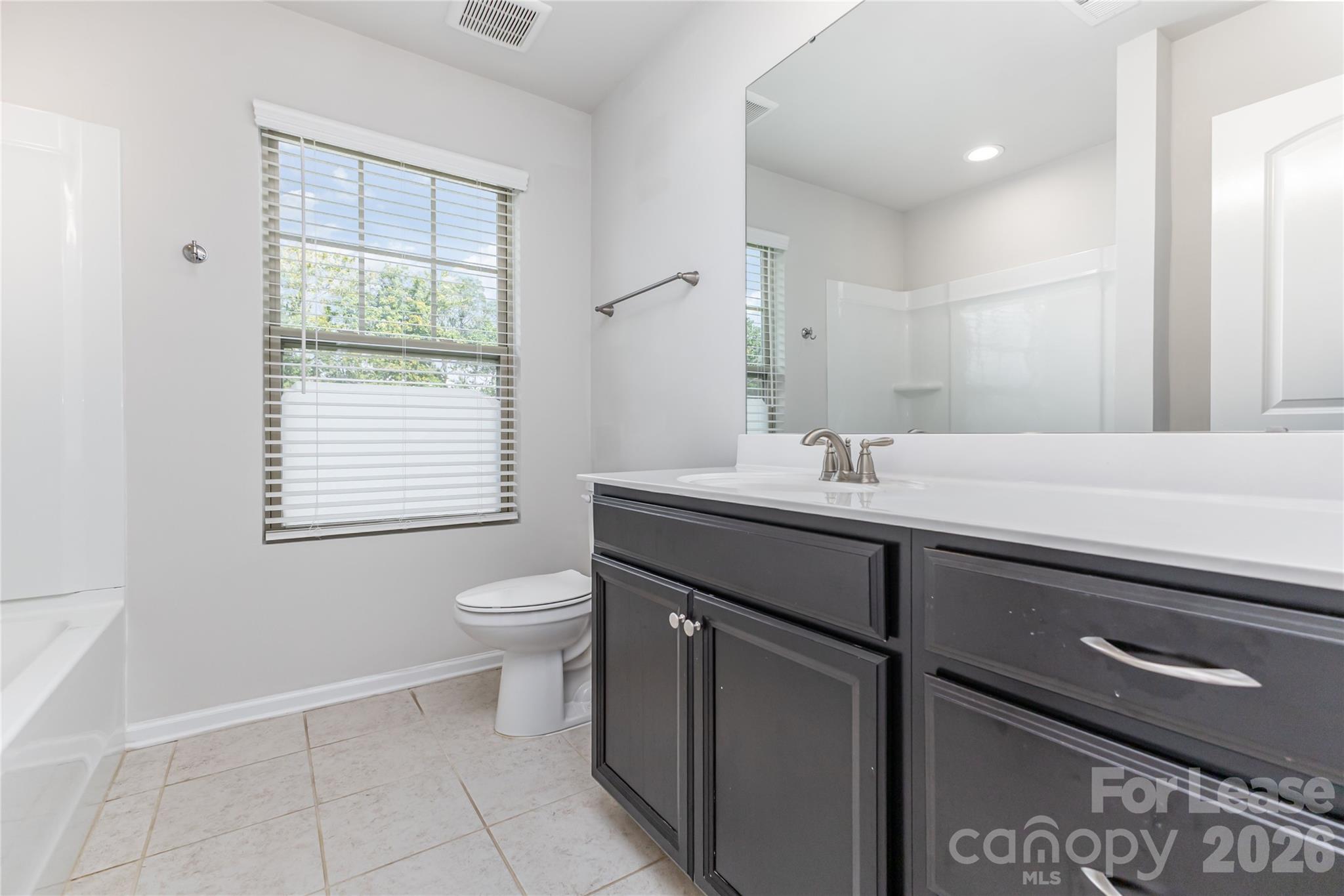 4421015 Property Photo 30