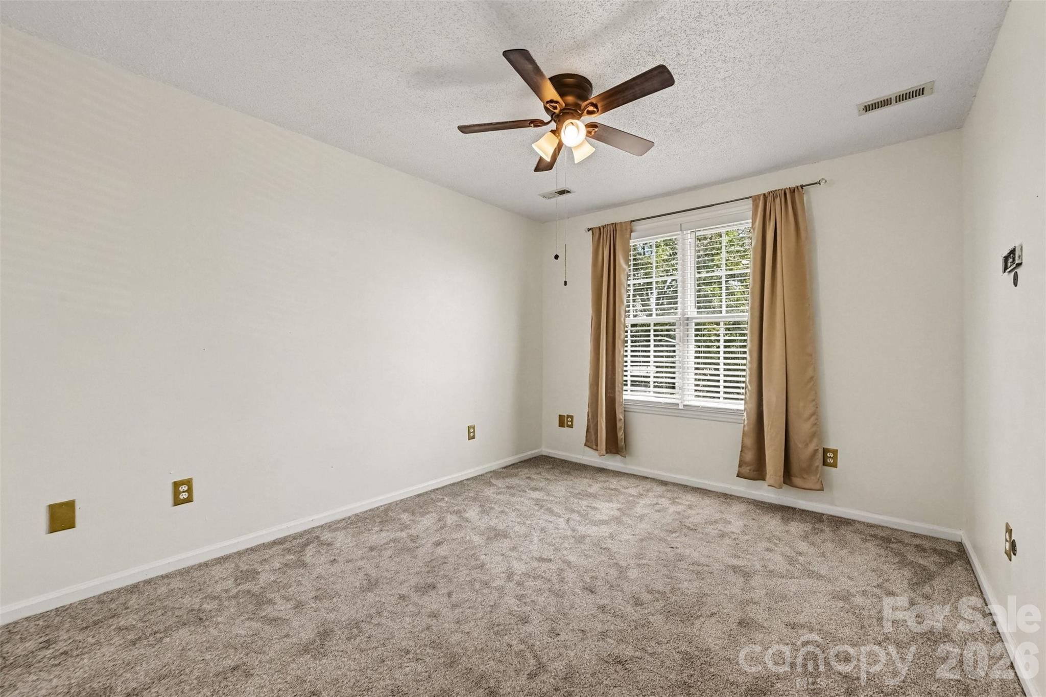 204 Rowland Avenue Property Photo 21