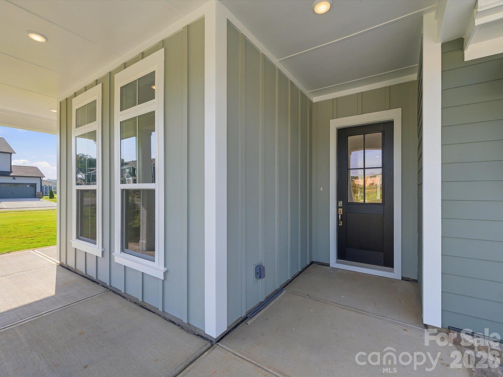 558 Cape Cod Way Property Photo 3