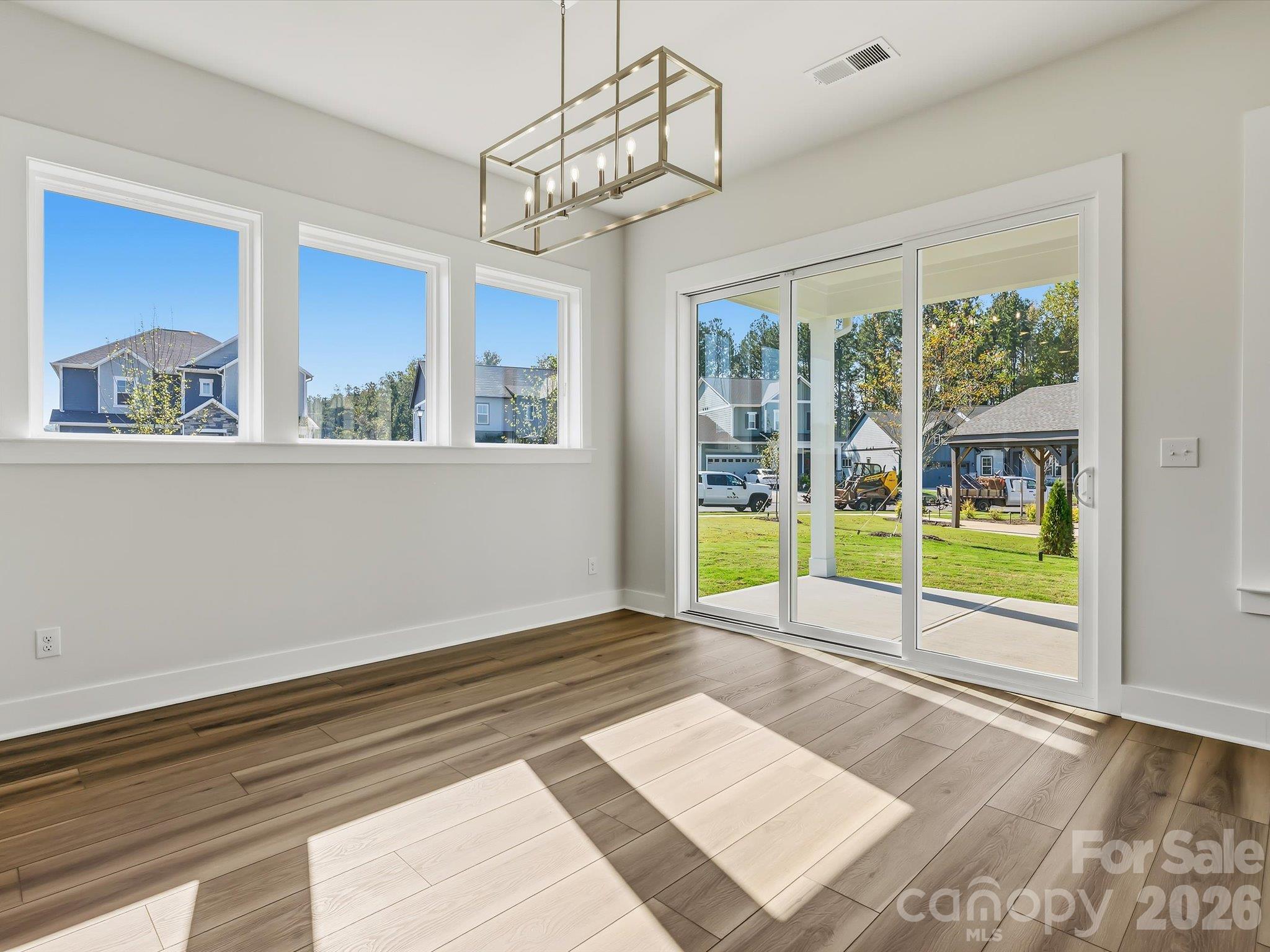 558 Cape Cod Way Property Photo 14