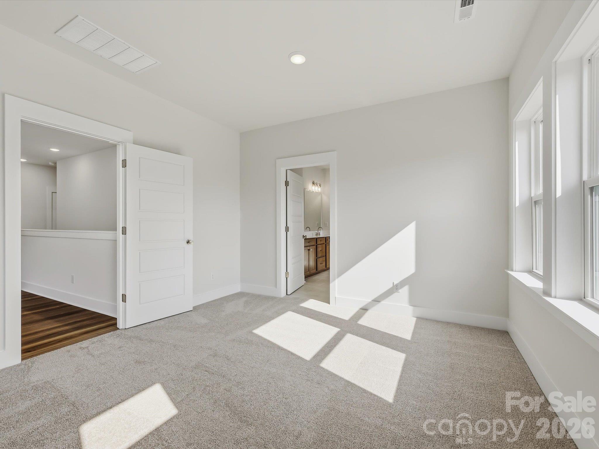 558 Cape Cod Way Property Photo 34