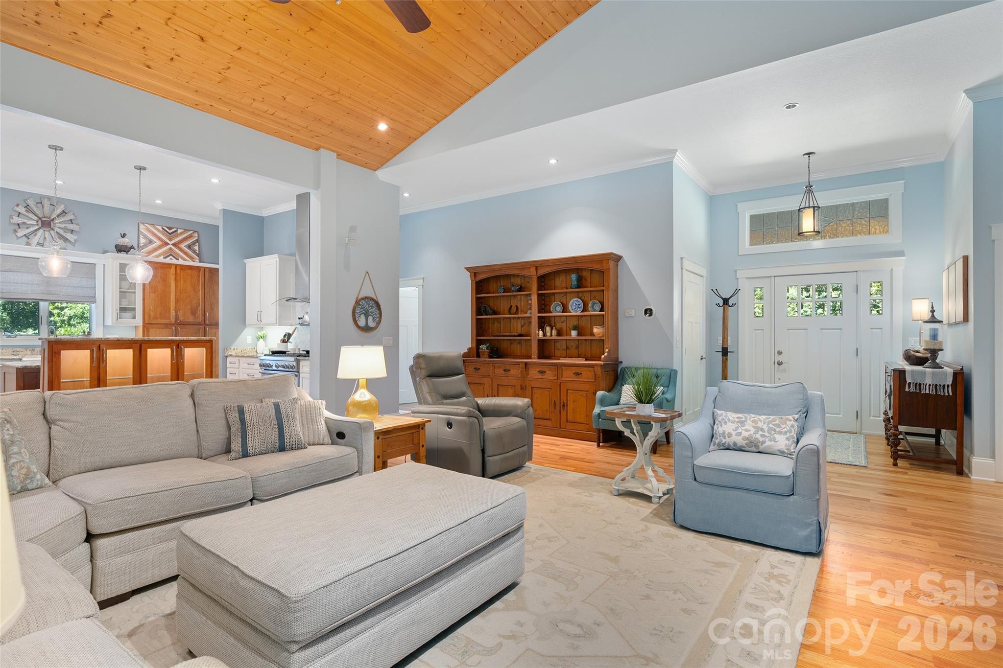 330 Sanctuary Drive Property Photo 6