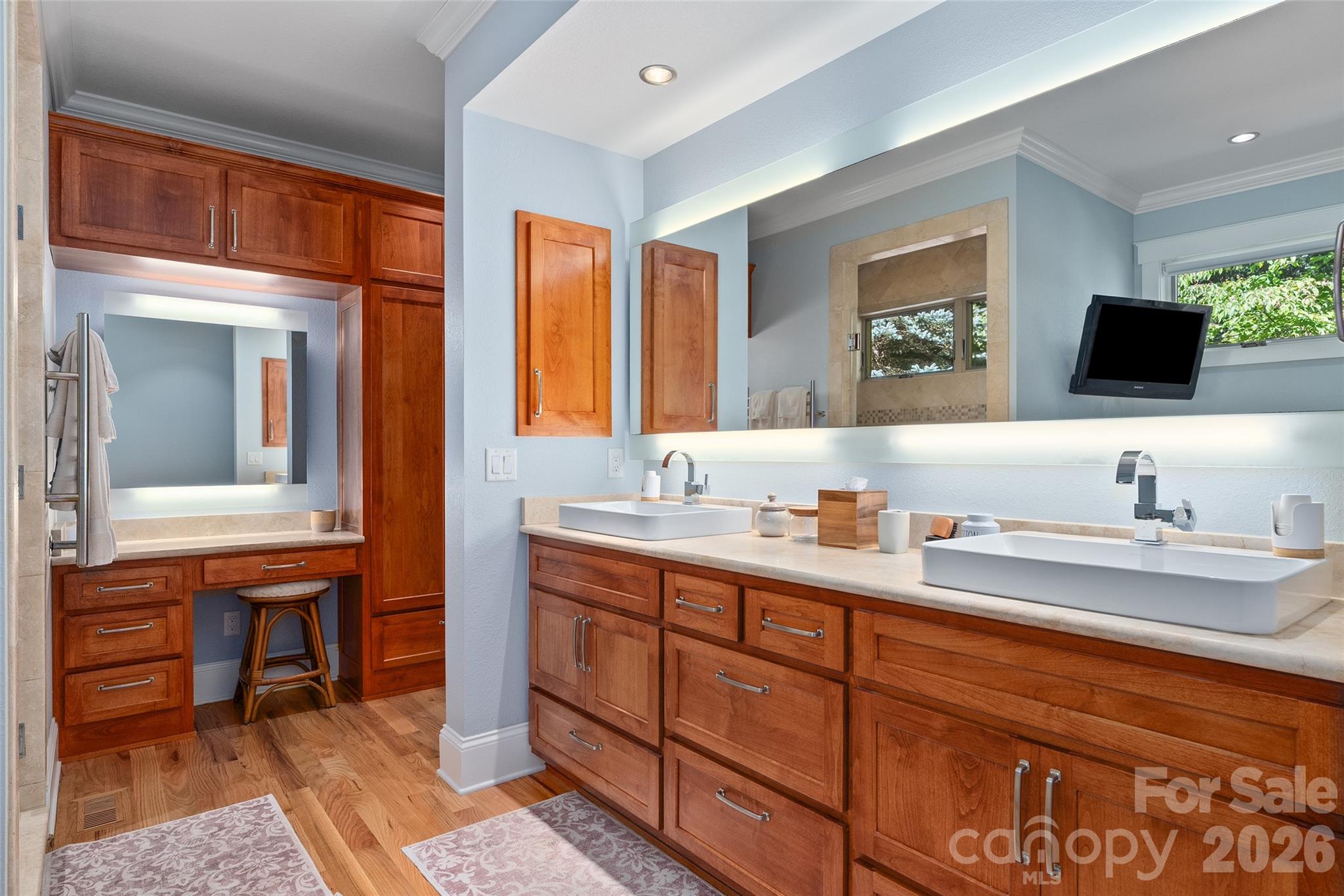 330 Sanctuary Drive Property Photo 17