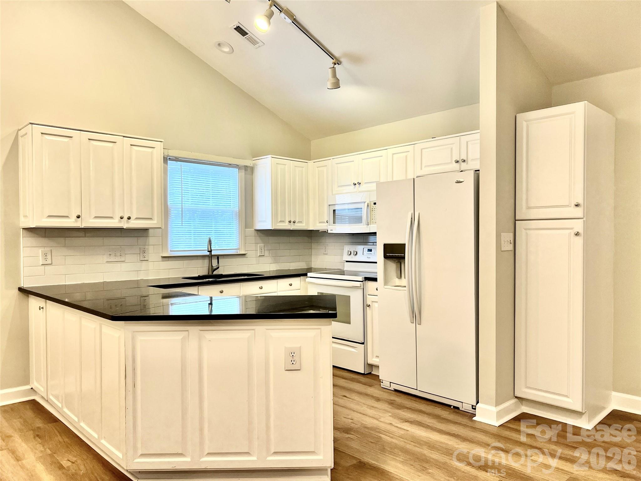 4409 Stonefield Drive Property Photo 8