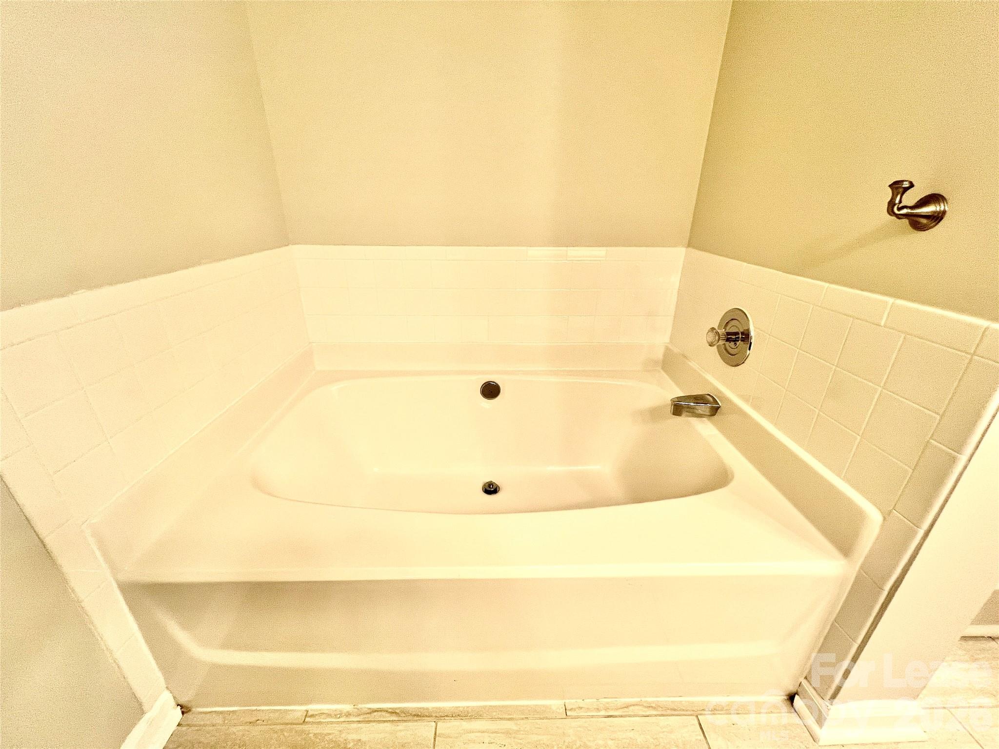 4409 Stonefield Drive Property Photo 16