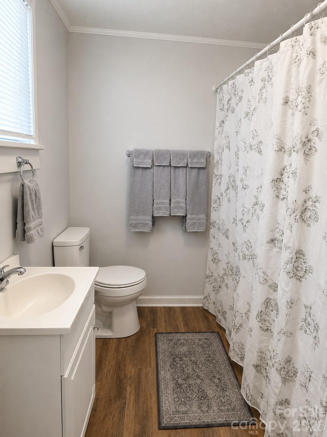 900 Alma Avenue Property Photo 11