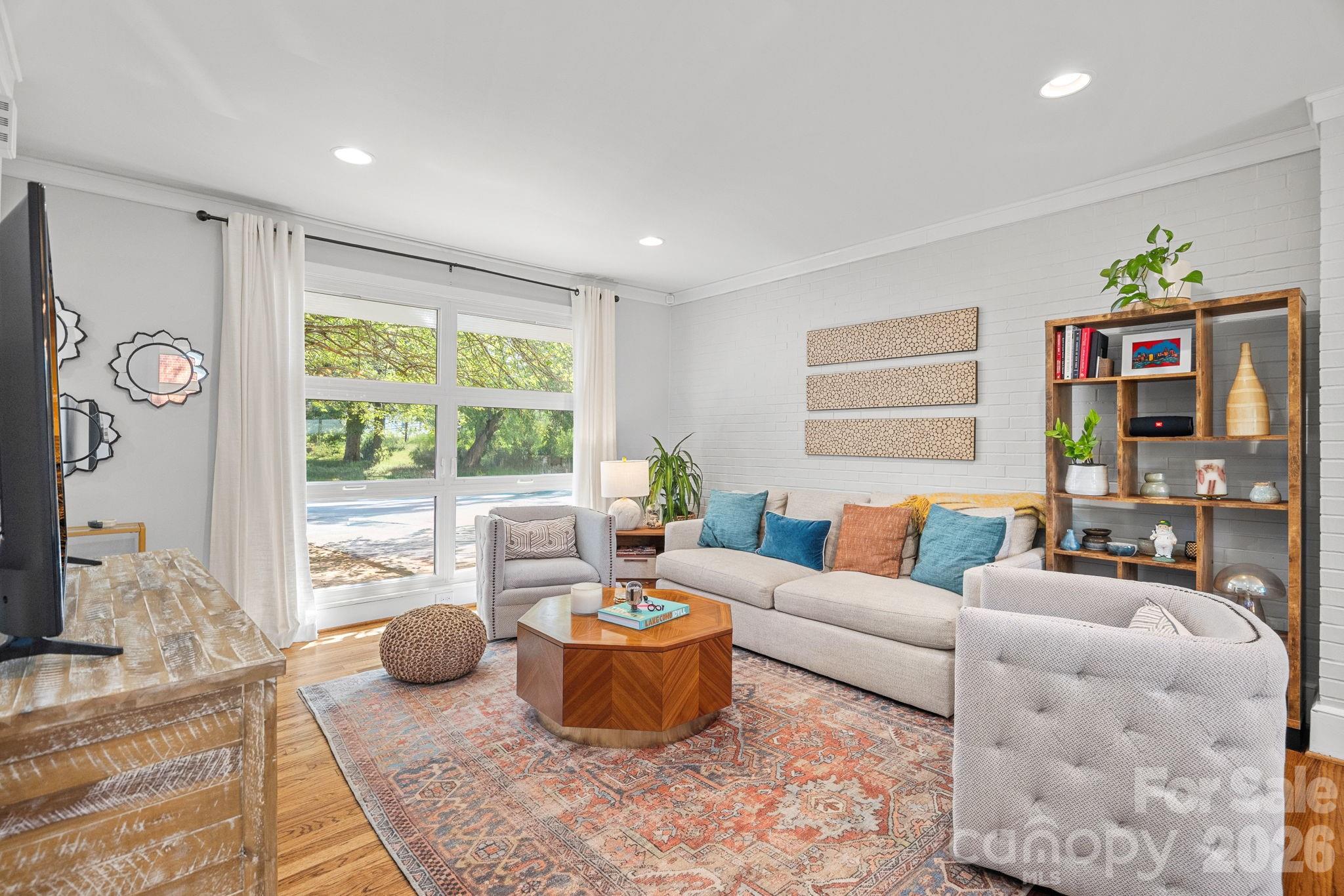 4703 Woodlark Lane Property Photo 3