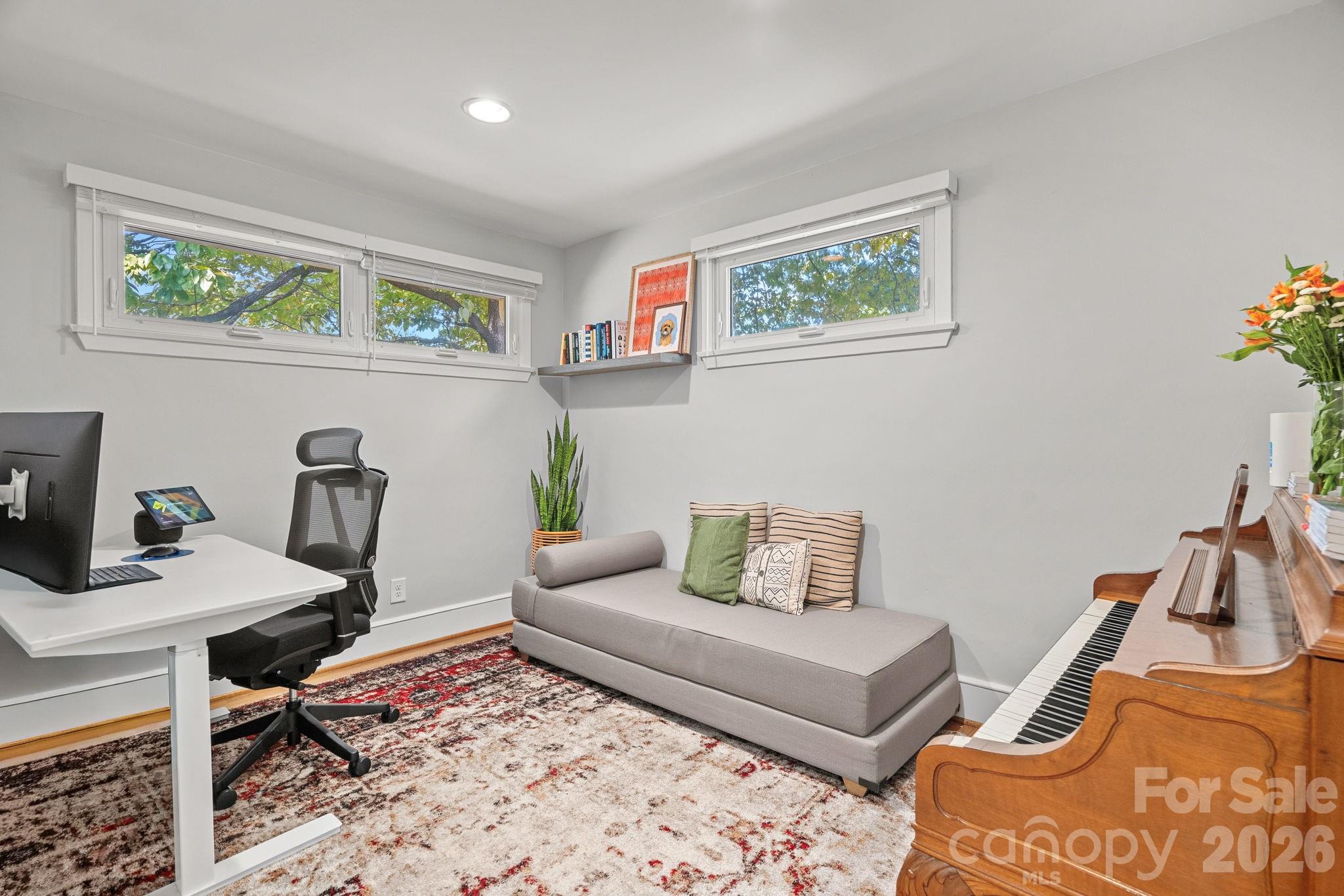 4703 Woodlark Lane Property Photo 15
