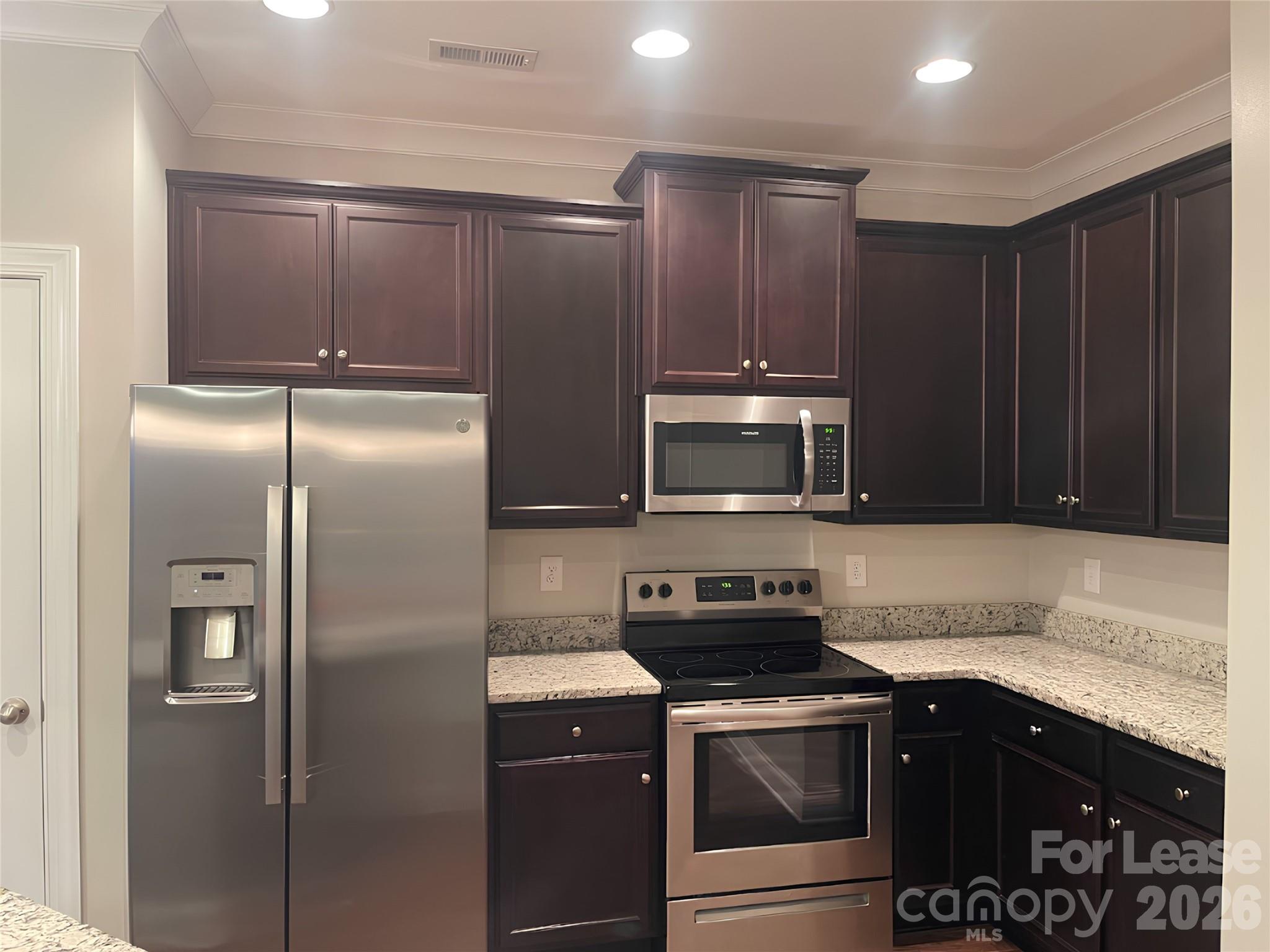 358 Halton Crossing Drive Property Photo 4