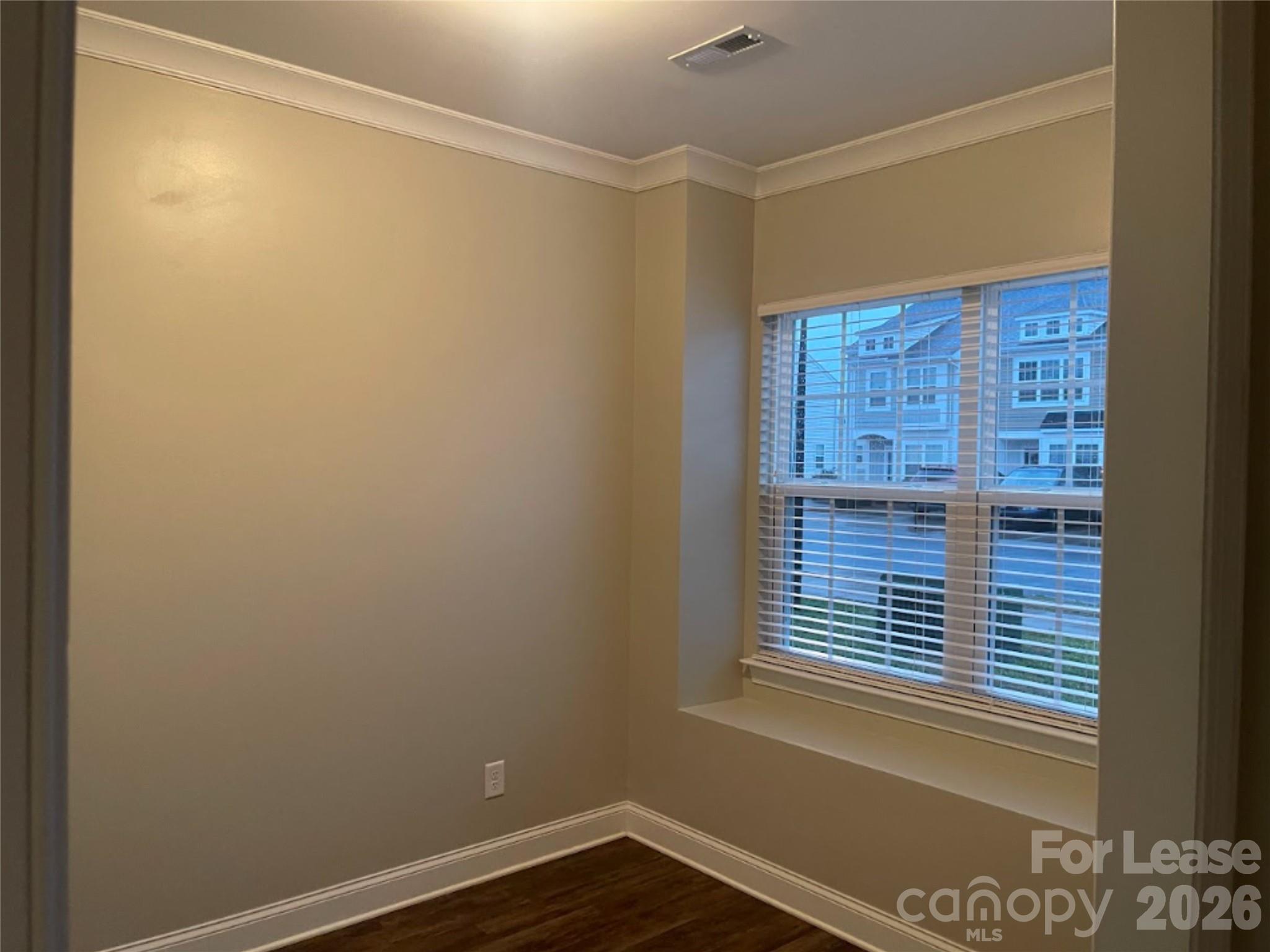 358 Halton Crossing Drive Property Photo 7