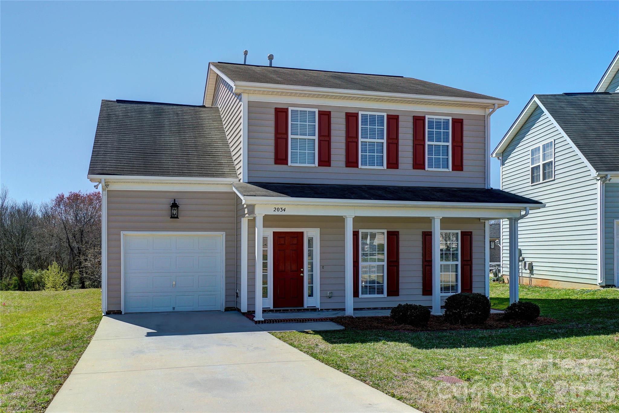 2034 Wexford Way Property Photo 1