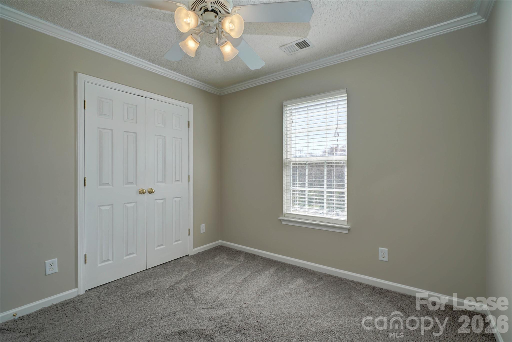 2034 Wexford Way Property Photo 16
