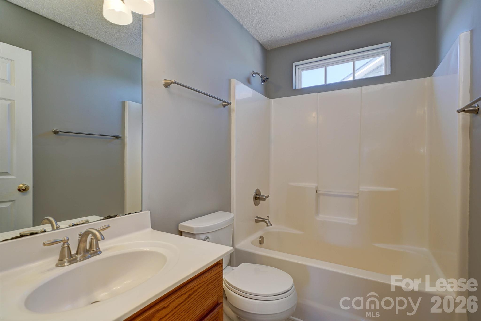 2034 Wexford Way Property Photo 17