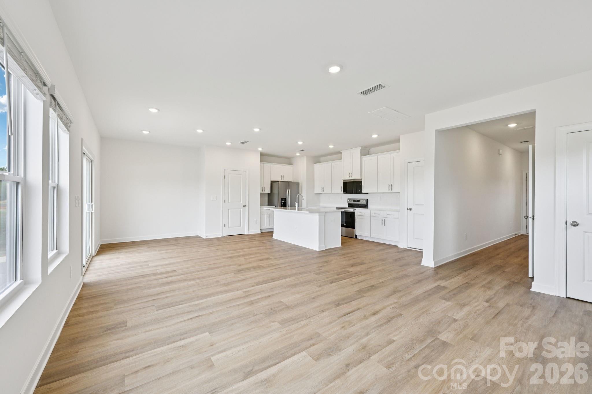 5060 Poplin Valley Property Photo 3