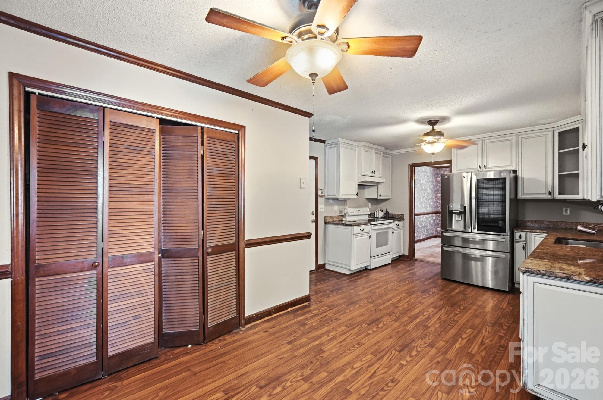 3321 Chilham Place Property Photo 15