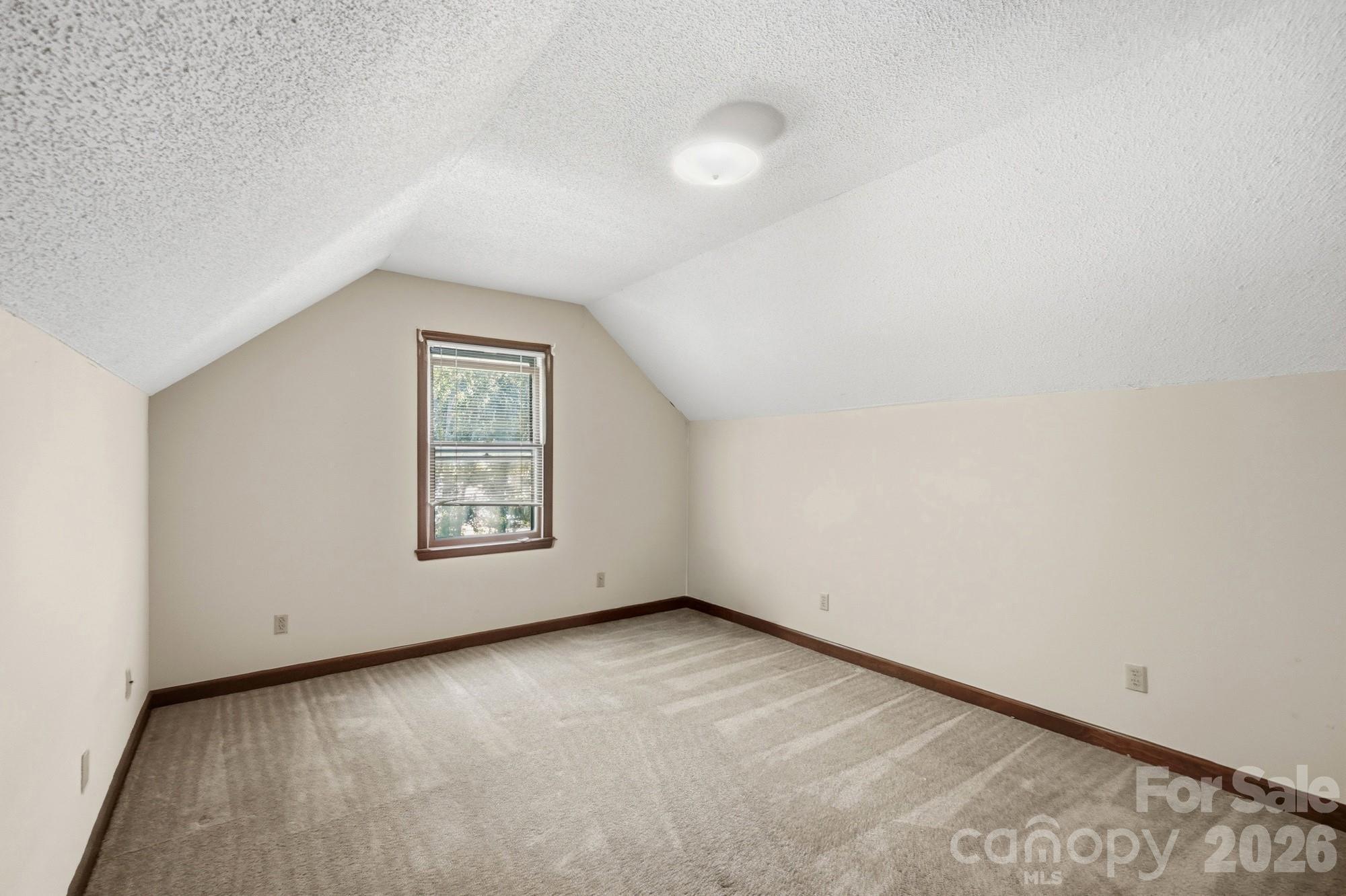 3321 Chilham Place Property Photo 32