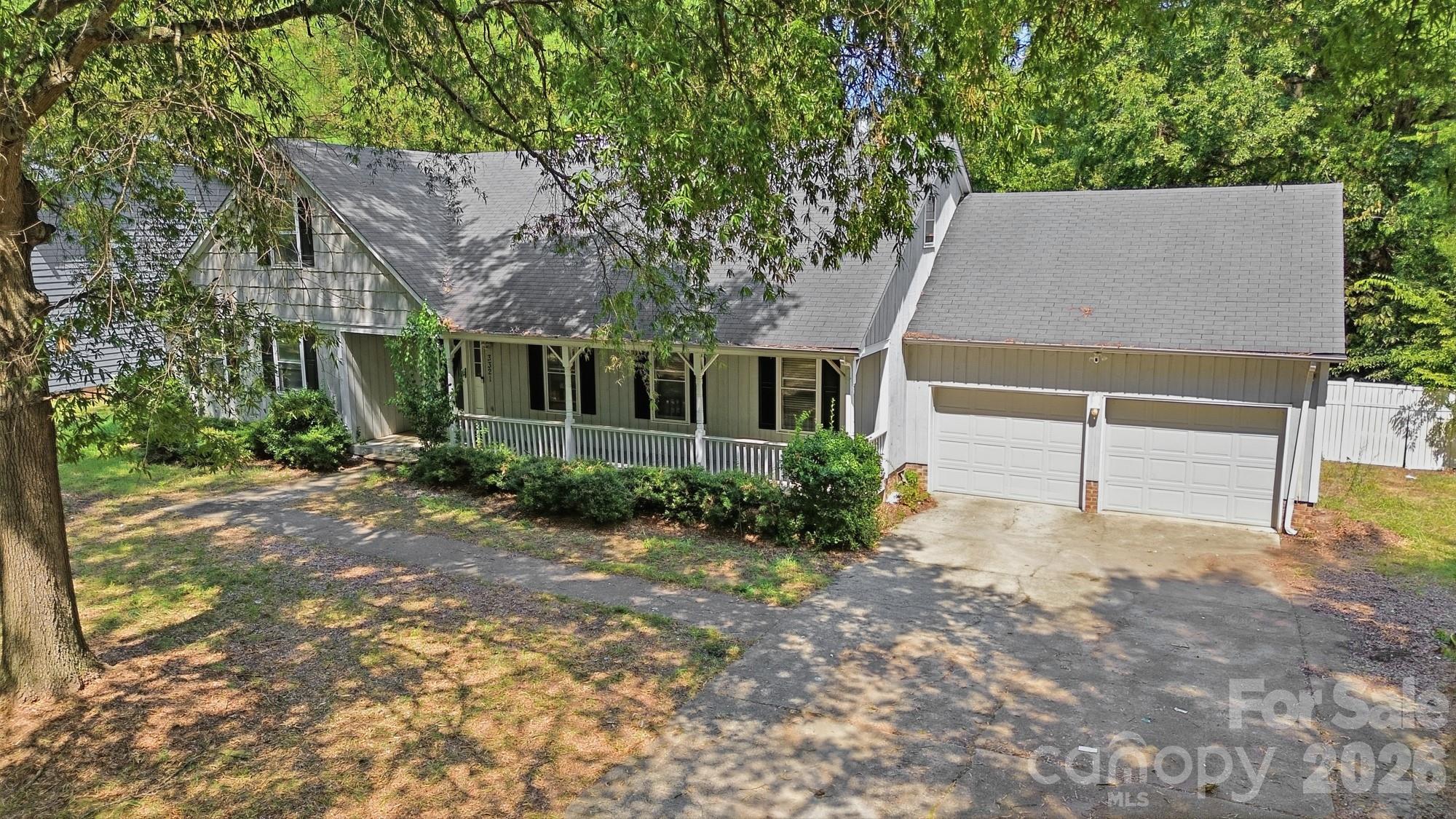 3321 Chilham Place Property Photo 45