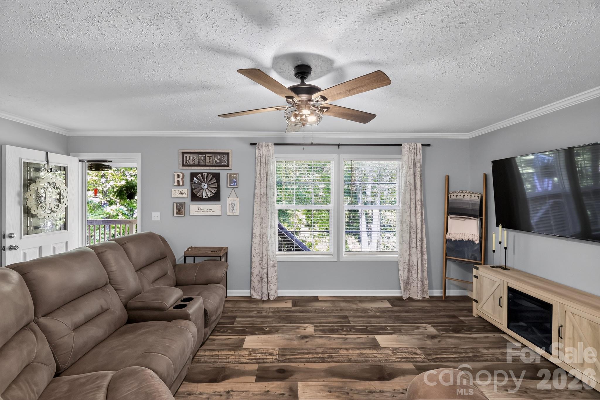 140 Fernwood Court Property Photo 7