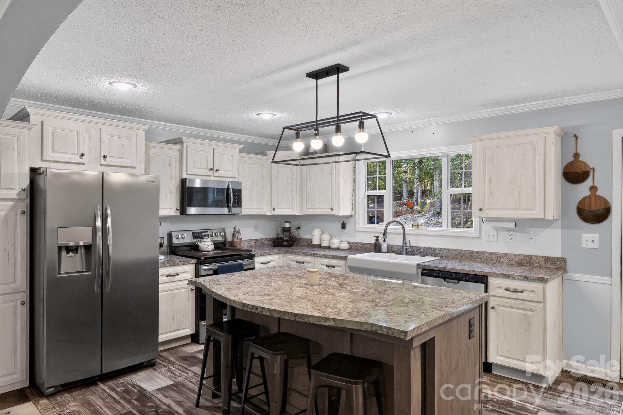 140 Fernwood Court Property Photo 13