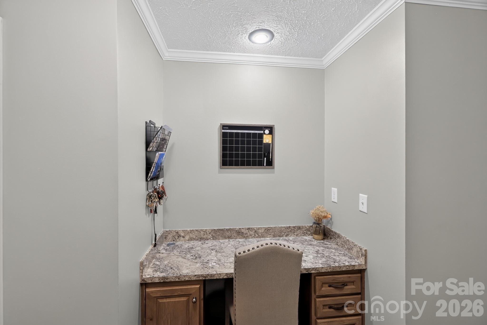140 Fernwood Court Property Photo 22