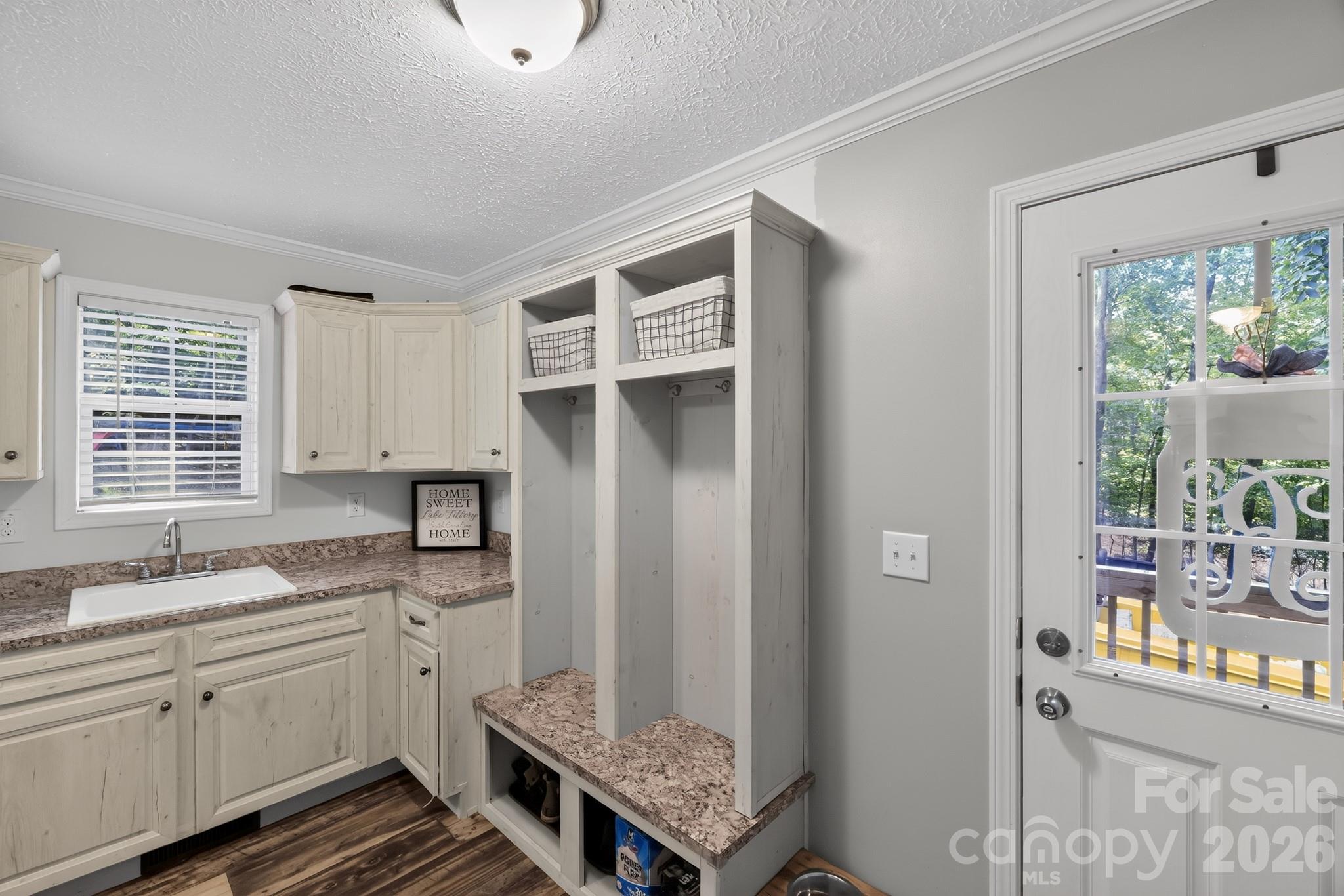 140 Fernwood Court Property Photo 25