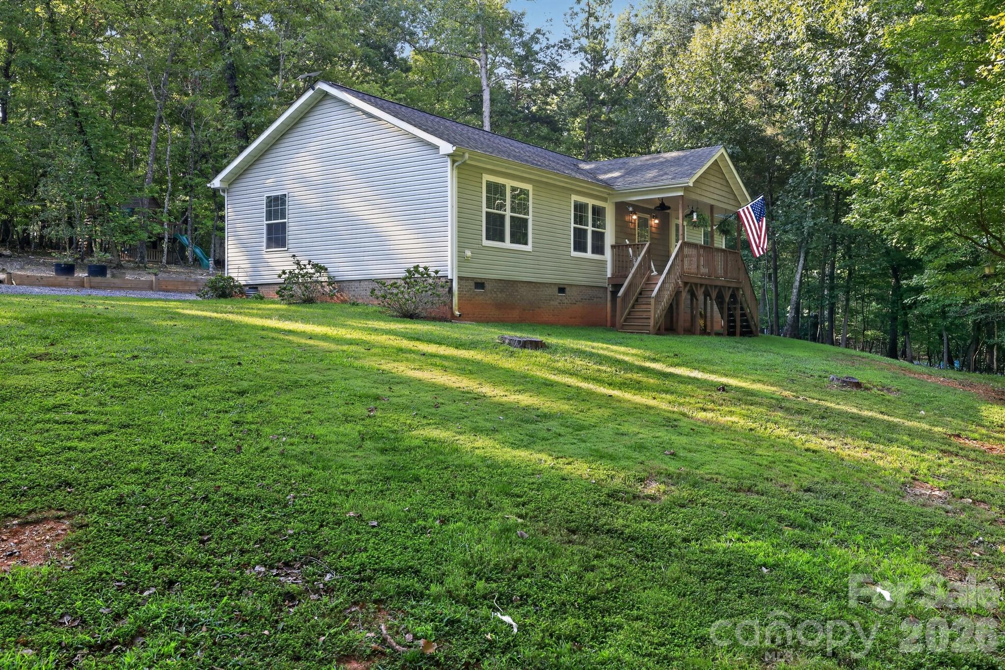 140 Fernwood Court Property Photo 29