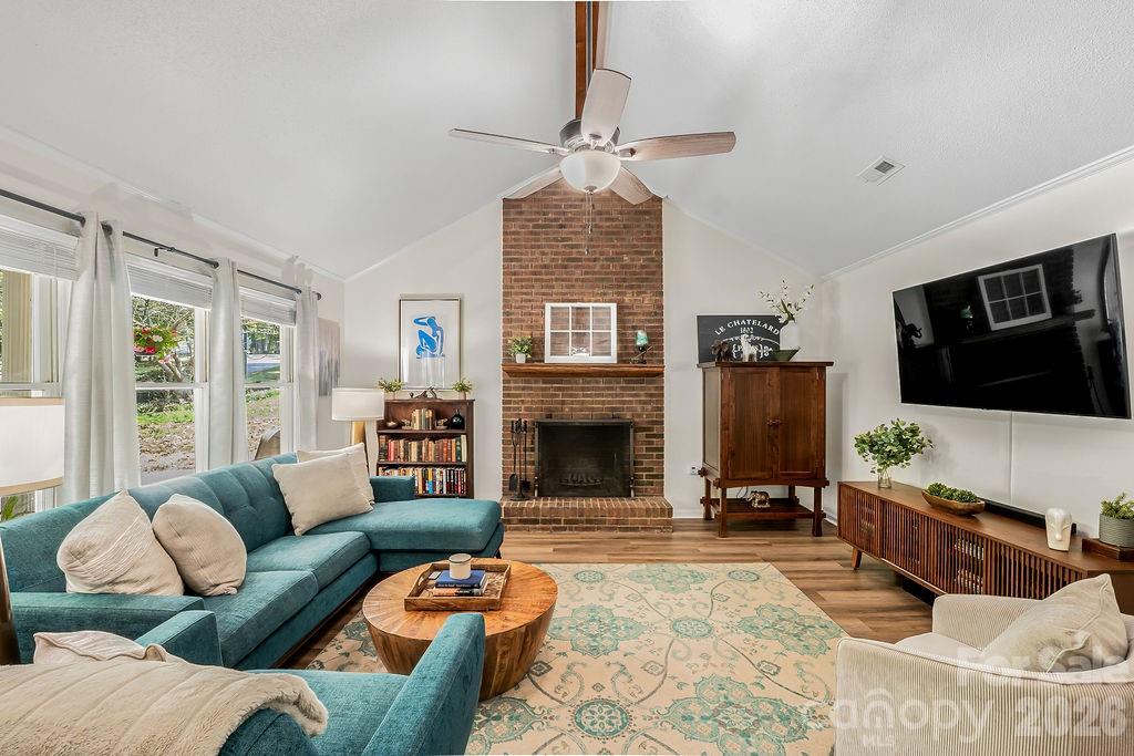 309 Treeline Drive Property Photo 3