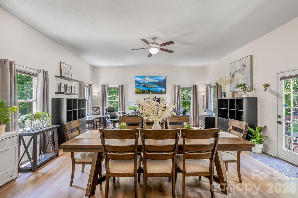 309 Treeline Drive Property Photo 11