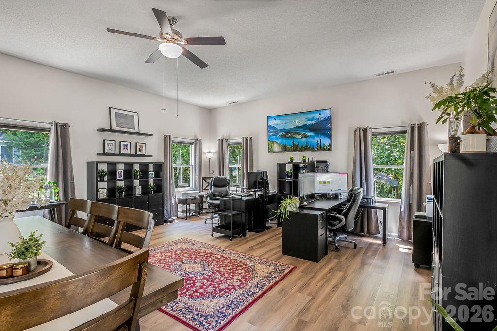 309 Treeline Drive Property Photo 12