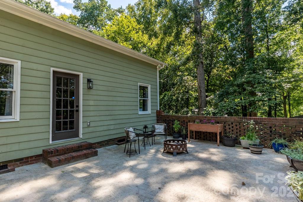 309 Treeline Drive Property Photo 29