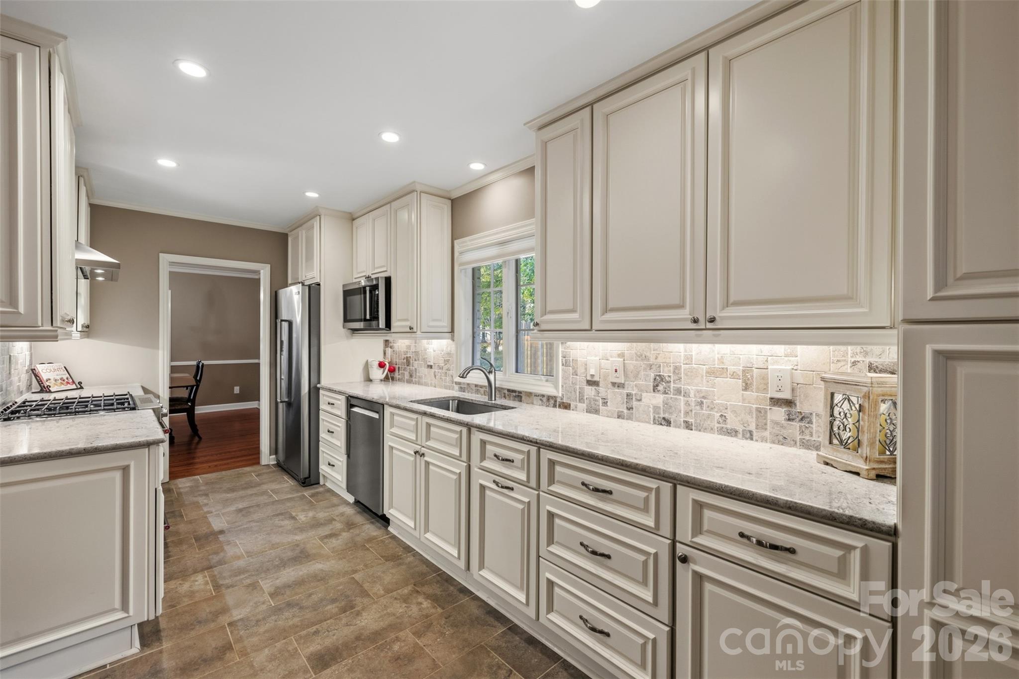 1009 Bearmore Drive Property Photo 11