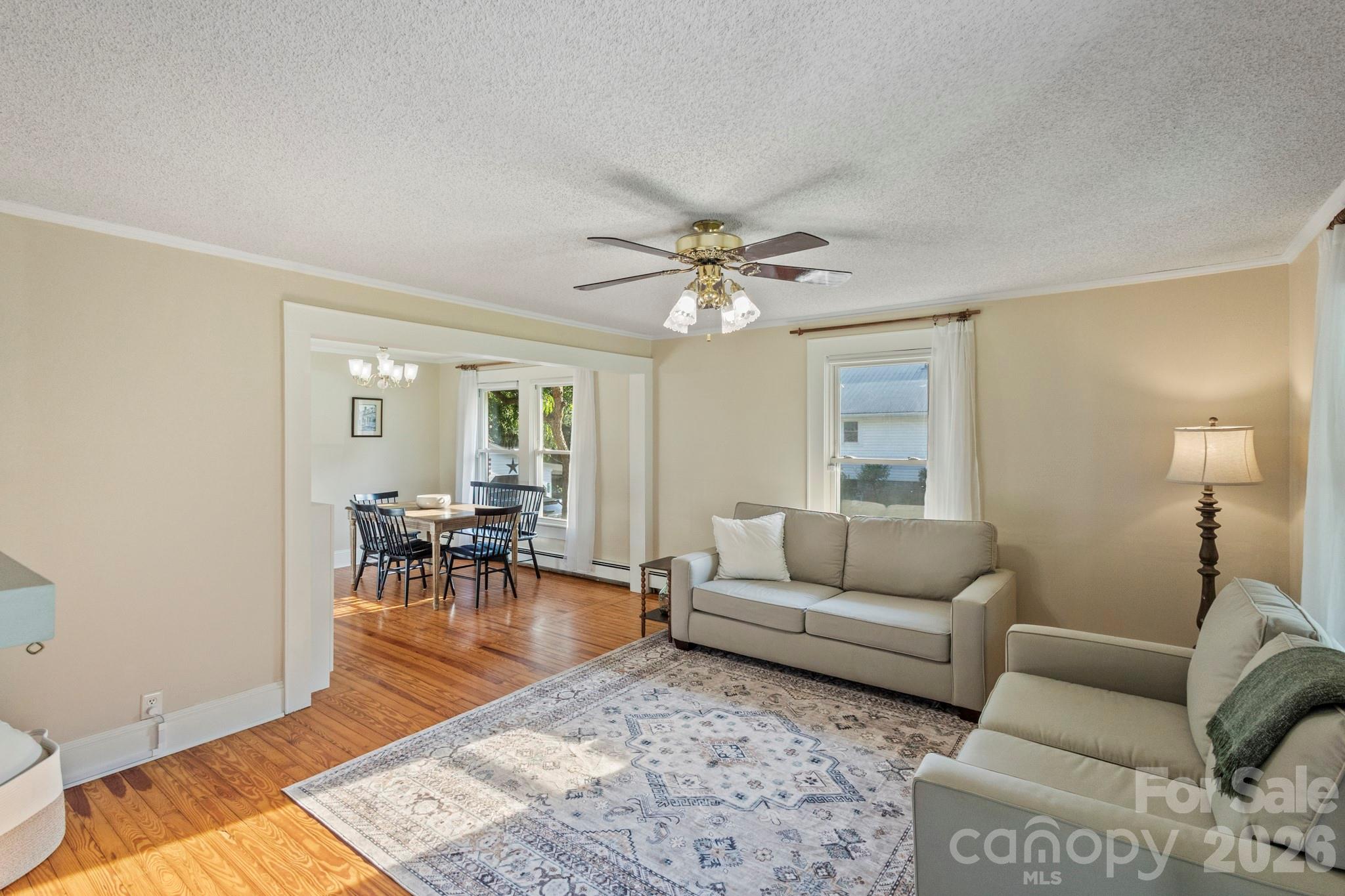 1810 Central Drive Property Photo 2
