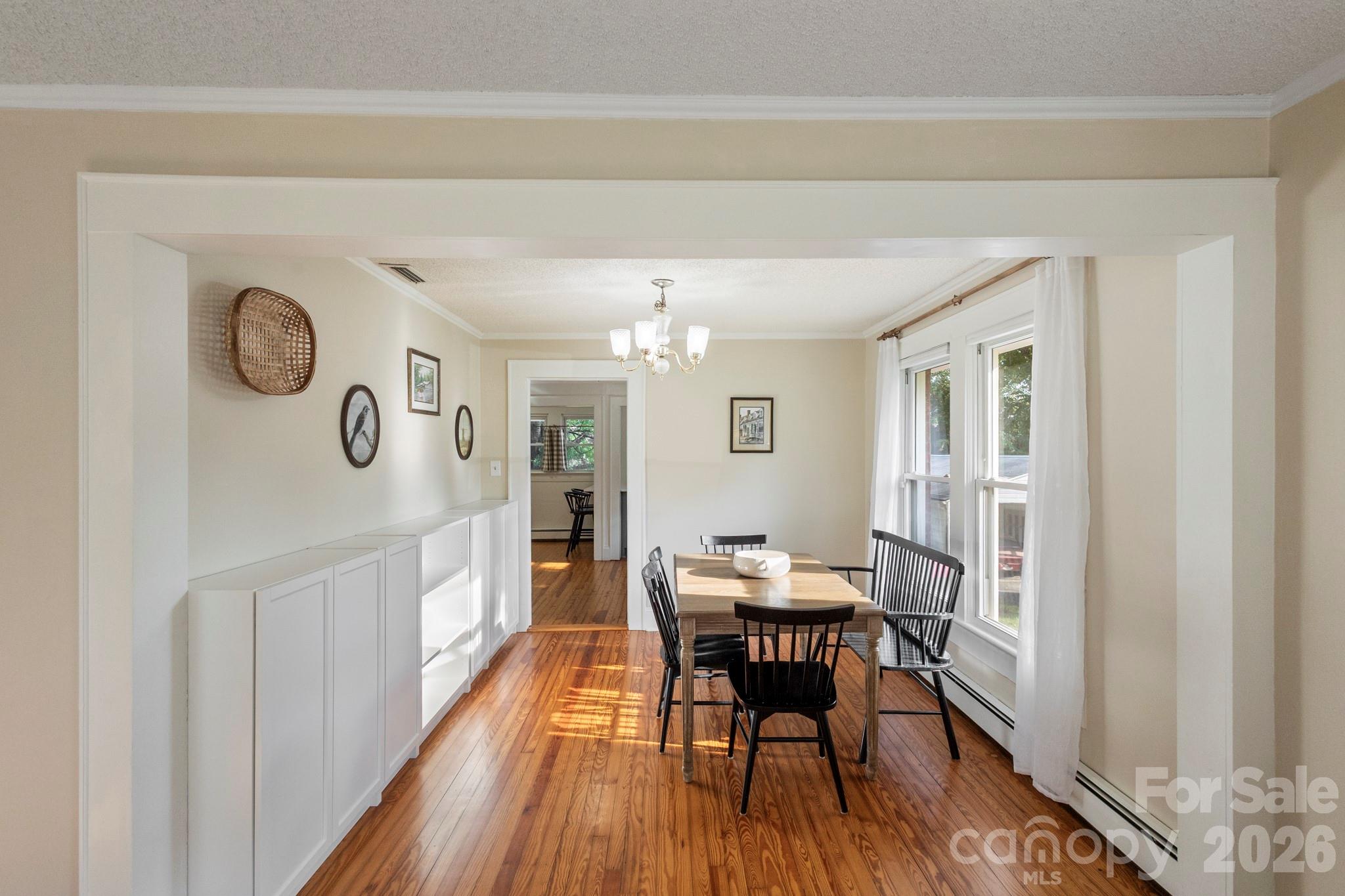 1810 Central Drive Property Photo 7