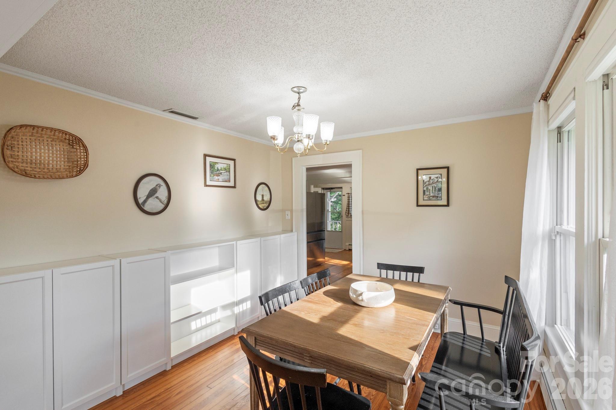 1810 Central Drive Property Photo 8