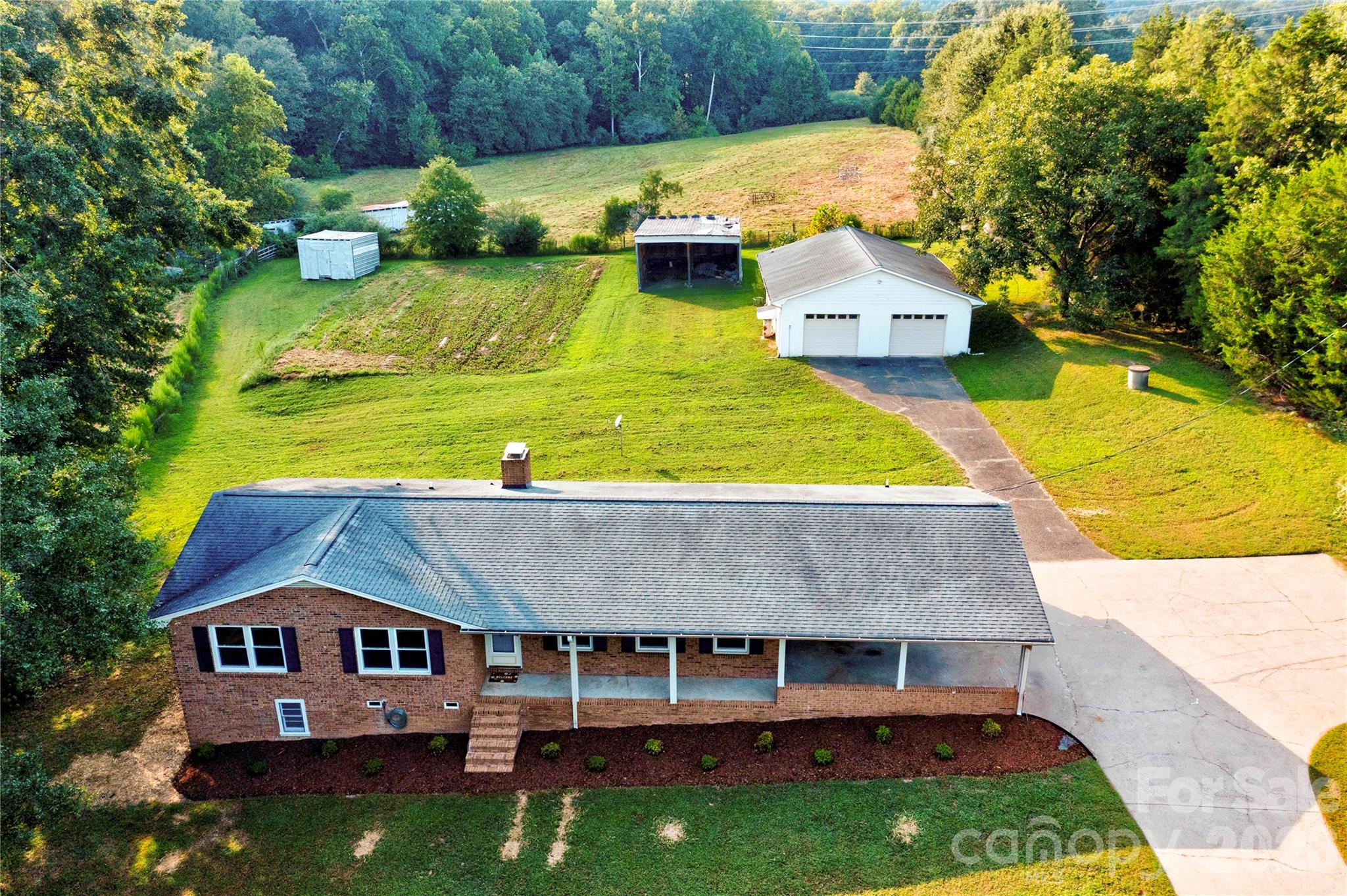 113 Idlewood Court Property Photo 2