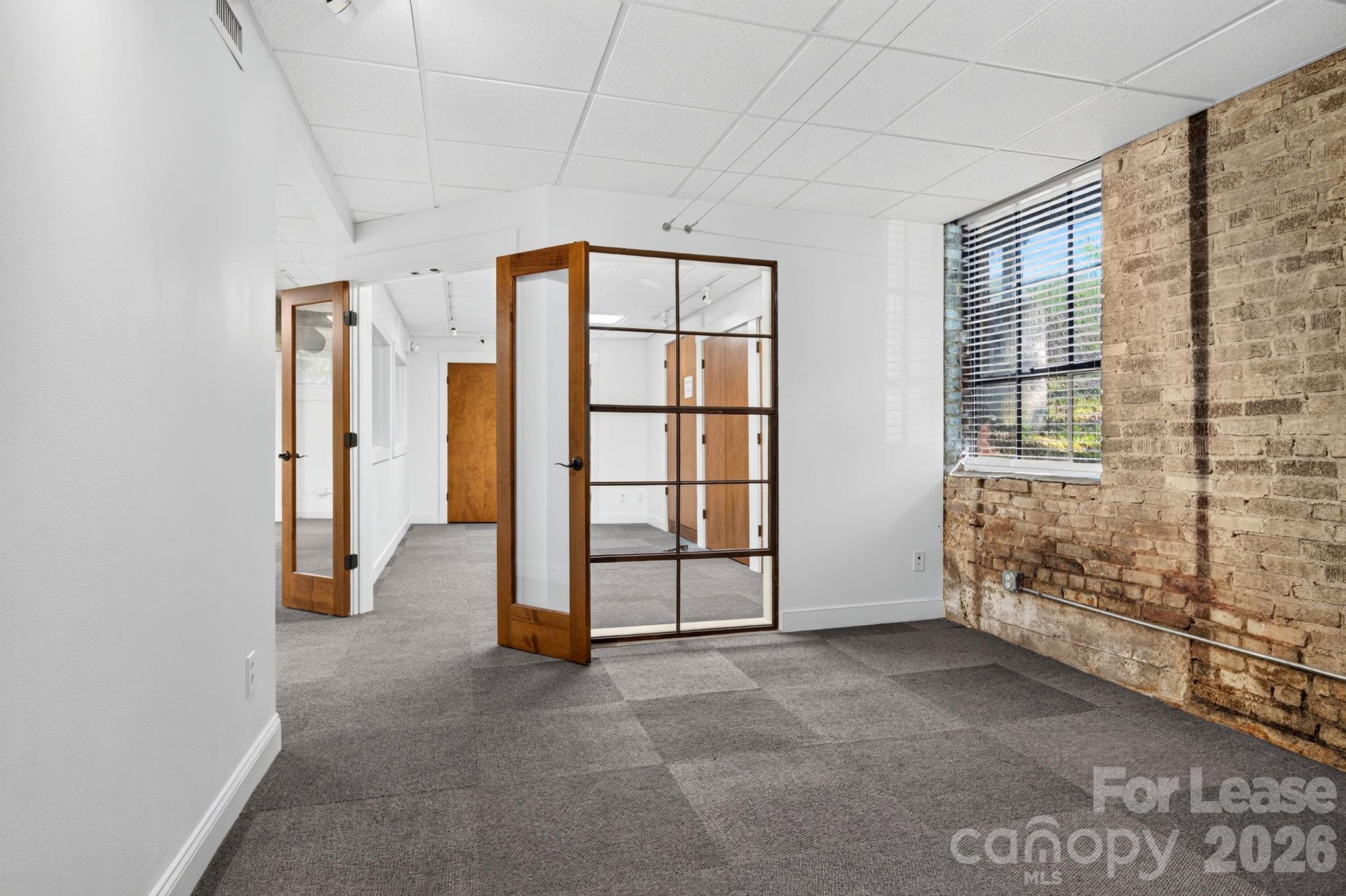 8 Magnolia Avenue Property Photo 4