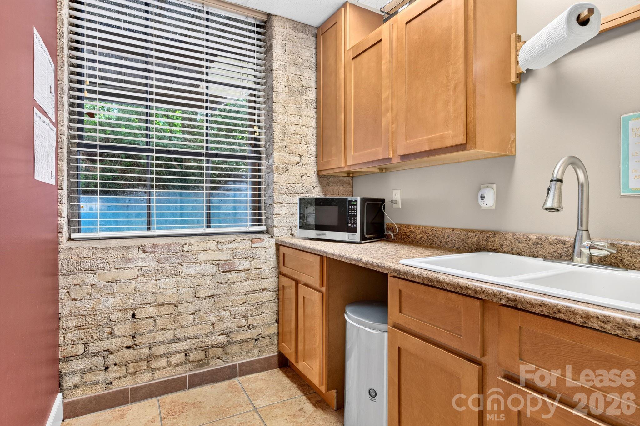 8 Magnolia Avenue Property Photo 15