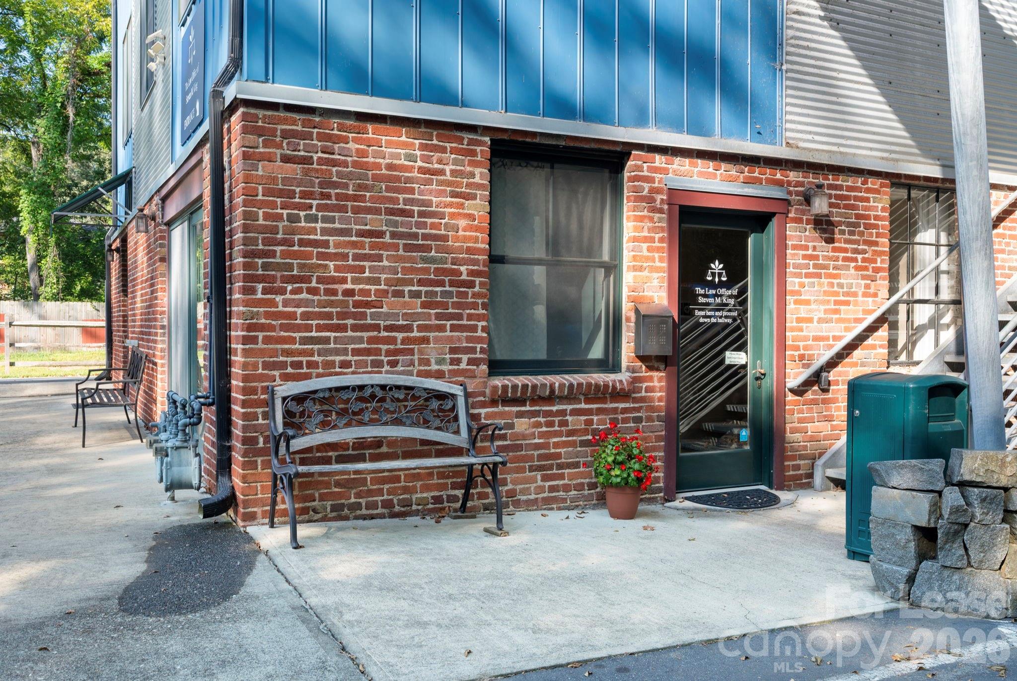 8 Magnolia Avenue Property Photo 19