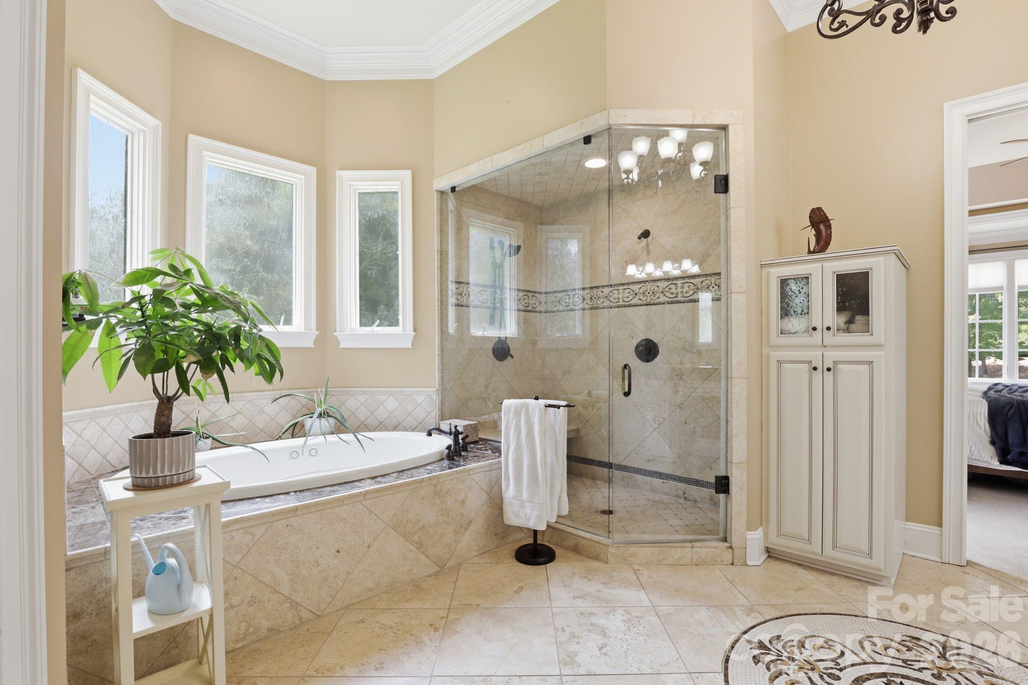 161 Cape Cod Way Property Photo 9