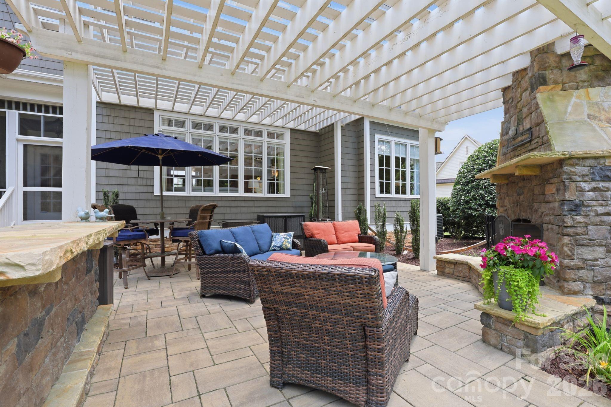 161 Cape Cod Way Property Photo 11